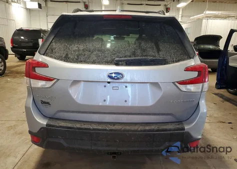 2020 Subaru Forester Premium z USA, uszkodzony, nr VIN JF2SKAJC4LH515821